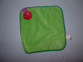 QZ-1409  Eric Carle kroeldoek Rupsje Nooitgenoeg
