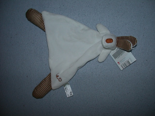 K-1407  Gloednieuw! Bambino kroeldoekje konijn