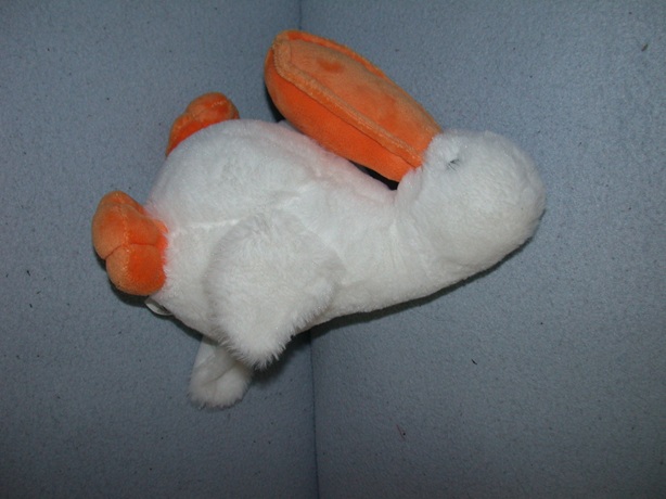 E-638  Sanquin/Bloedbank pelikaan 28 cm