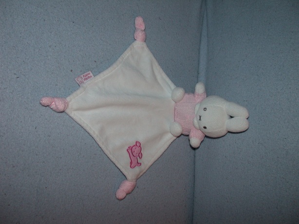 K-1252  Tiamo Nijntje (gebreid) met kroeldoekje