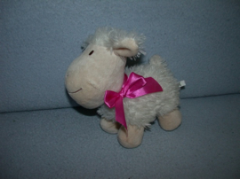 QZ-917  Merkloos schaap, 17 x 20 cm