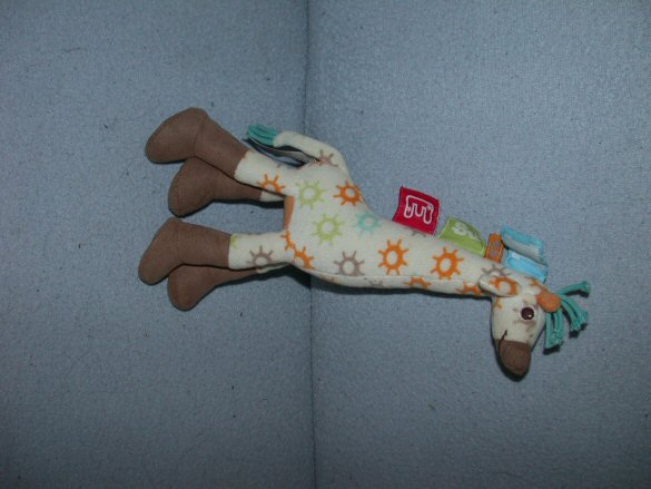AJ-682  Happy Horse giraffe Gini nr.1  2010 - 27 cm