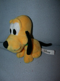 H-1263  Disney hond Pluto - 18 cm