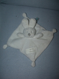 K-1502  VIB/Very Important Baby kroeldoekje konijn