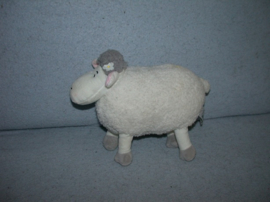 QZ-1529  TM Essentials schaap Molly (uit Fien & Teun) - 20 cm