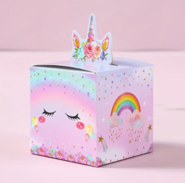 Traktatiedoosje | Unicorn | 5.5 x 5.5 x 9 cm