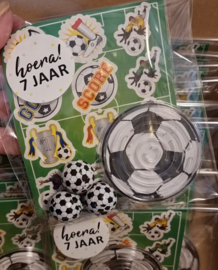 Kant en klare traktatie | Voetbal