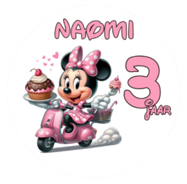 Traktatiestickers | Minnie op scooter | Met naam