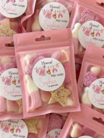 Traktatie stickers met naam | Zusje | waslijn