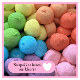 Spekbollen in allerlei kleuren, voor de leukste traktaties en sweettables