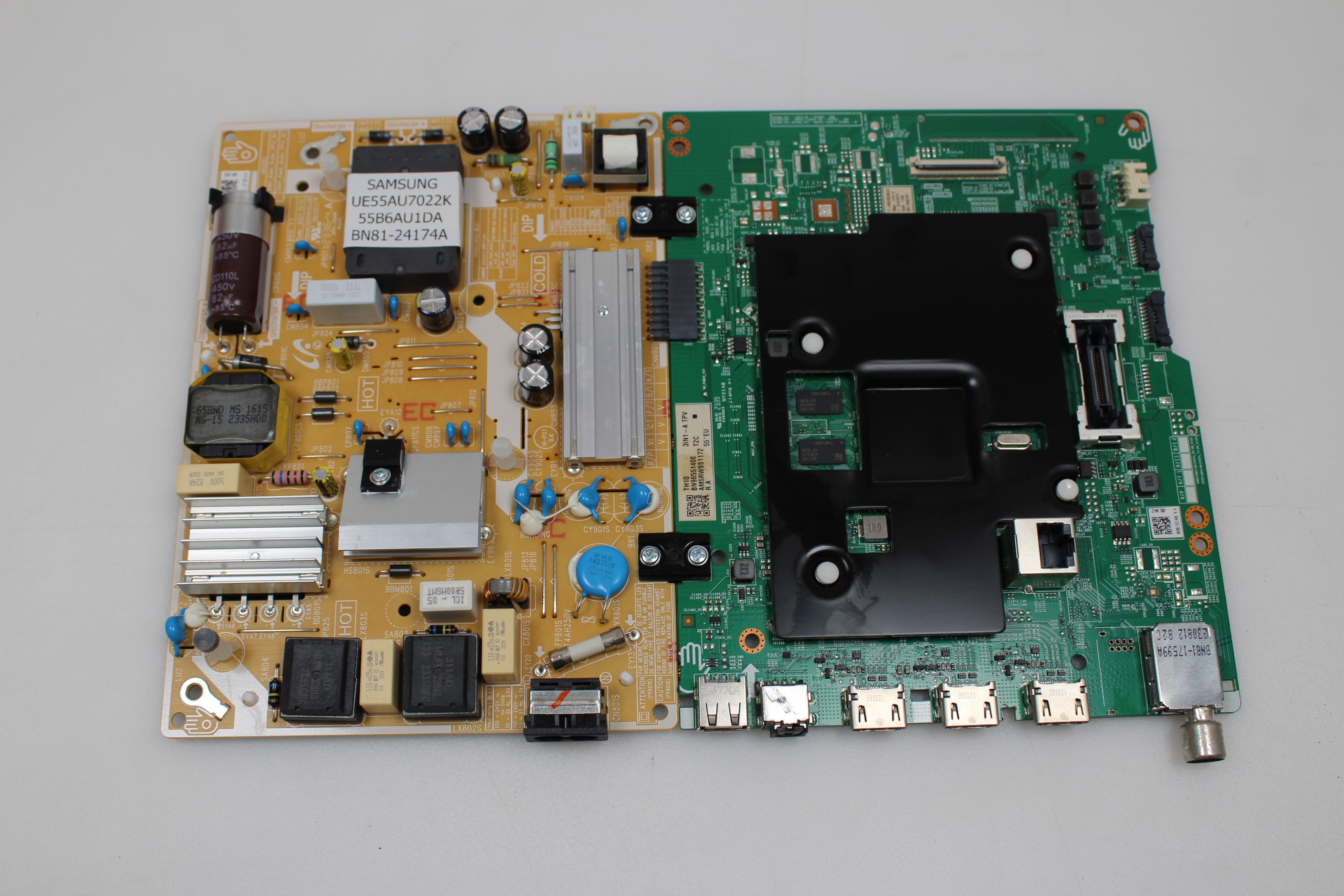 UE55AU7022K / SAMSUNG