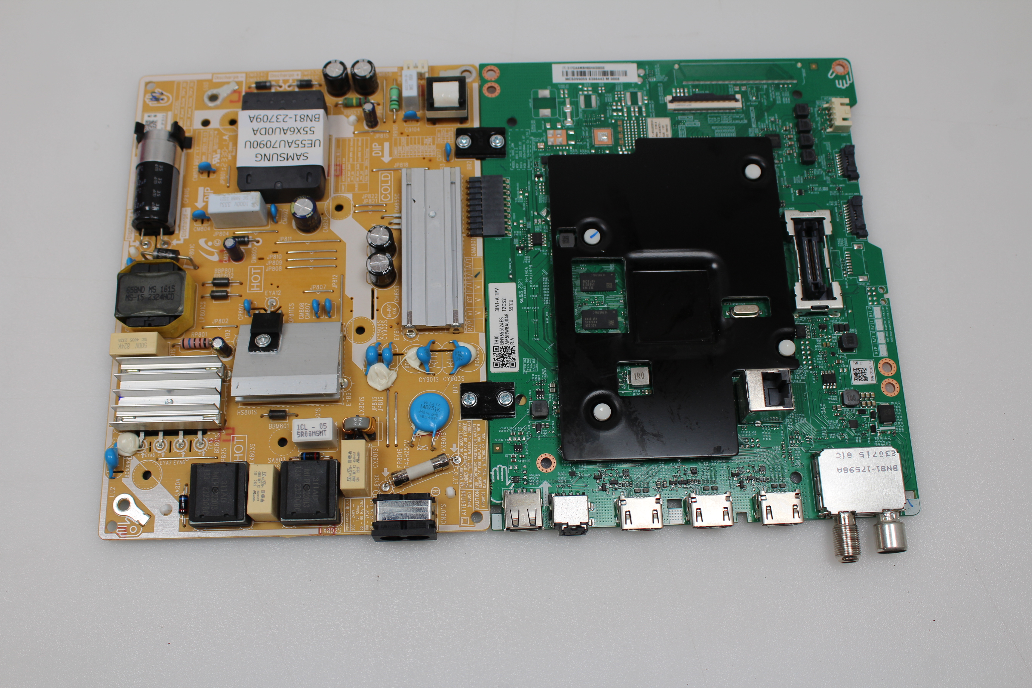 UE55AU7090U / SAMSUNG