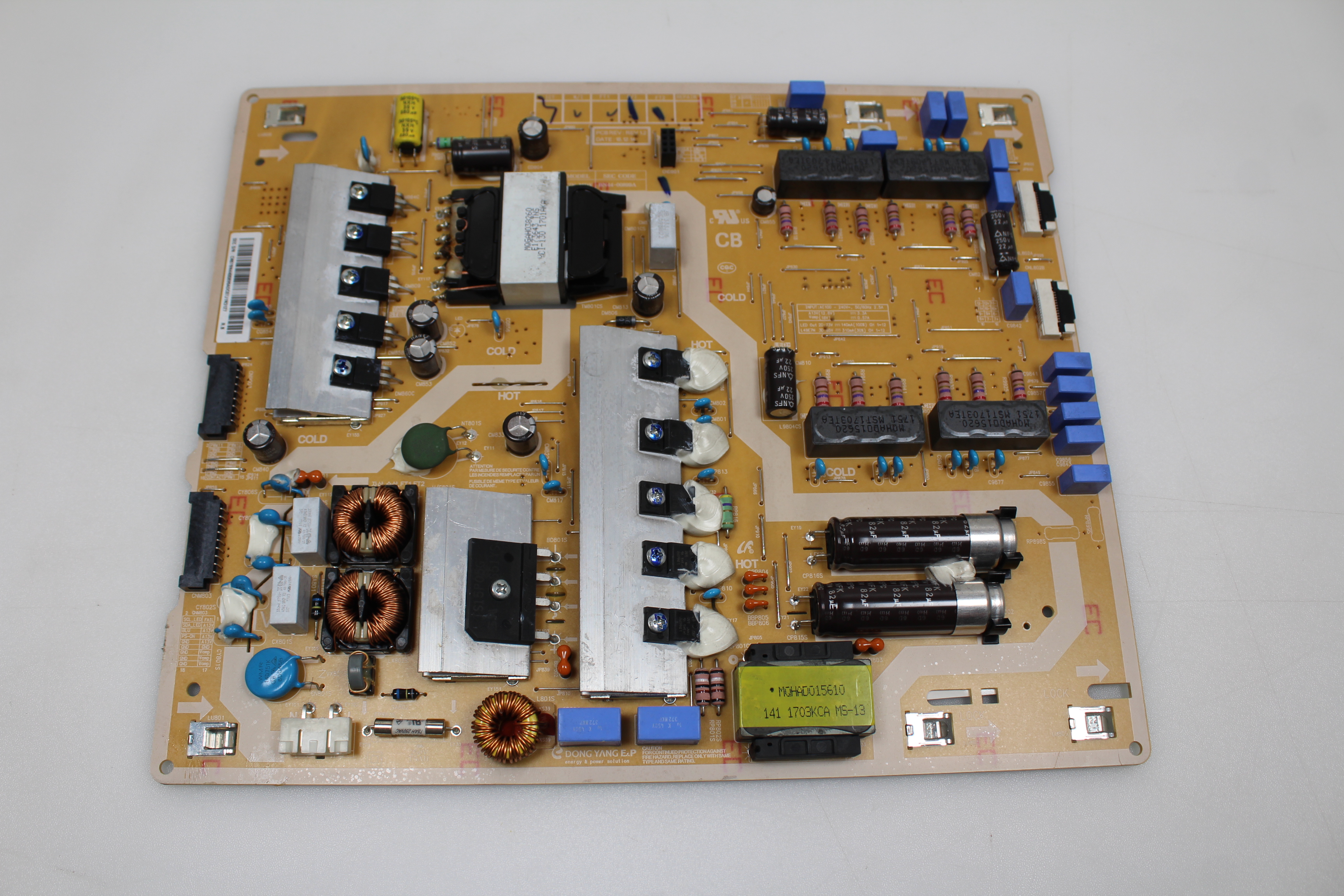 QE49Q7CAML / SAMSUNG