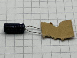 4,7uf 35v  5mm x 11mm Elco radial