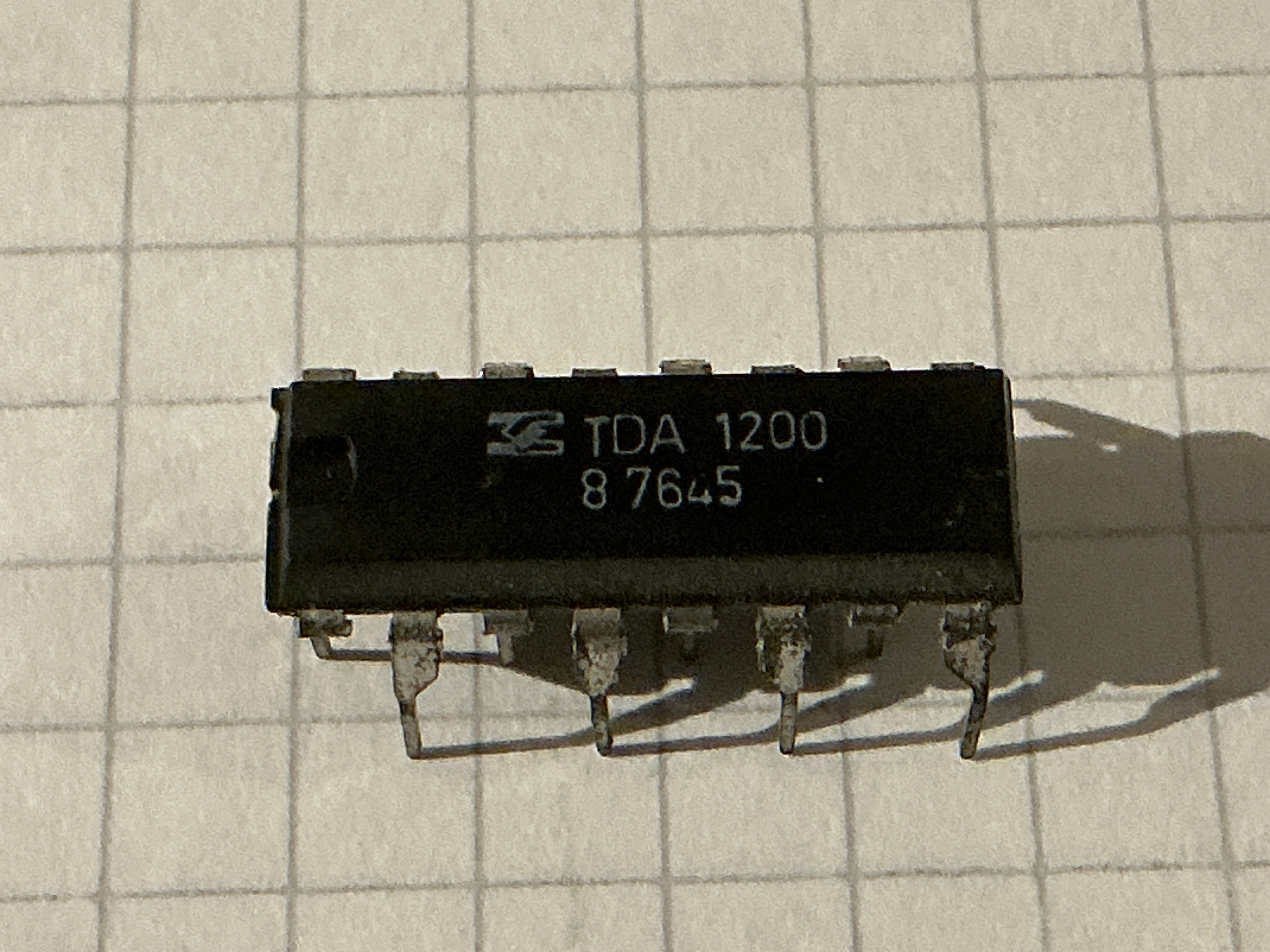 TDA1200