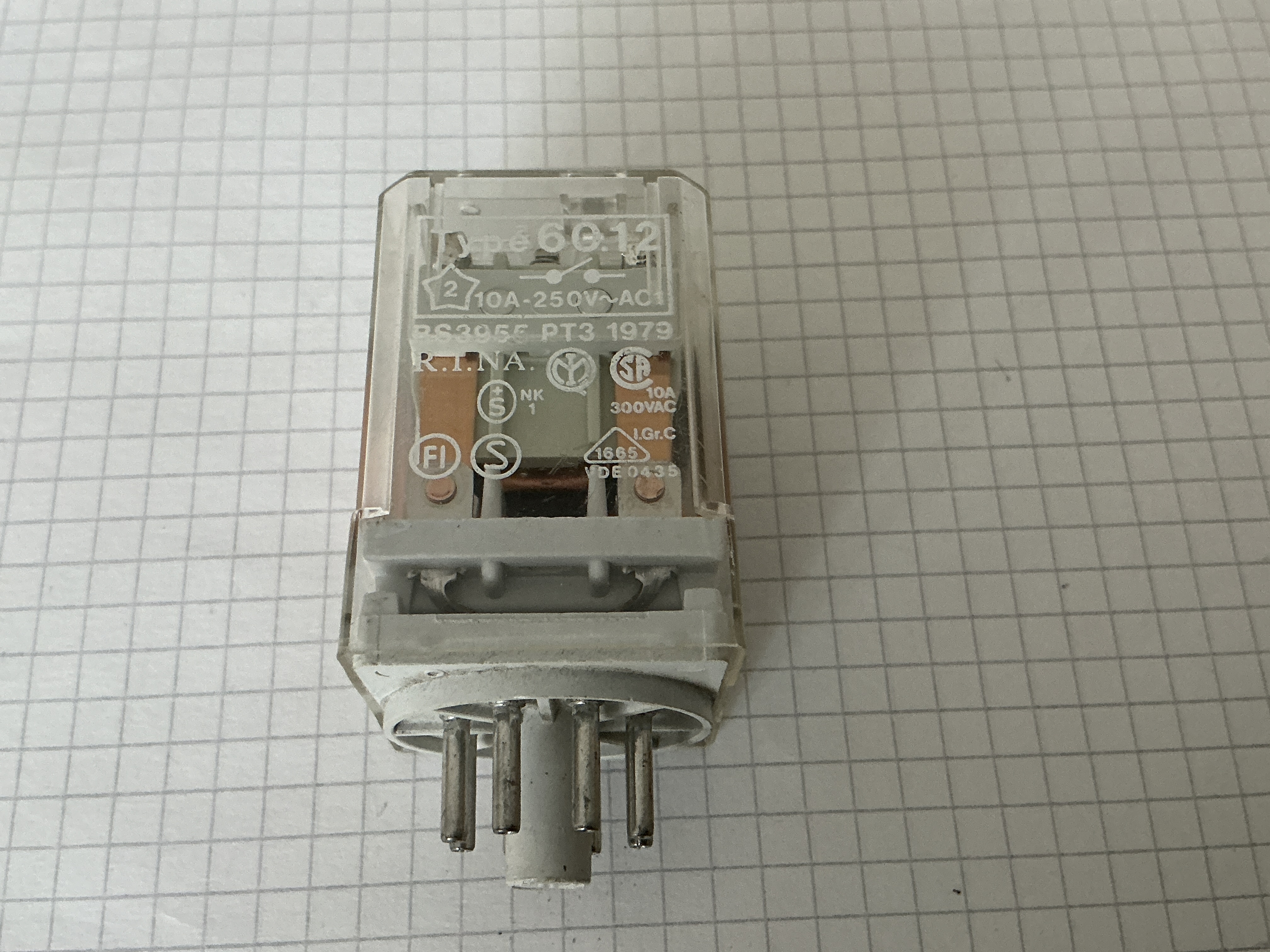 Finder 60.12 24V 8p relais 10A 2x
