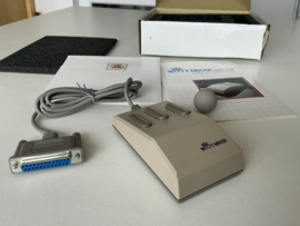 Witty mouse  C-400  25p serieel NOS