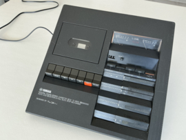 Yamaha TC800D cassettendeck design by Bellini