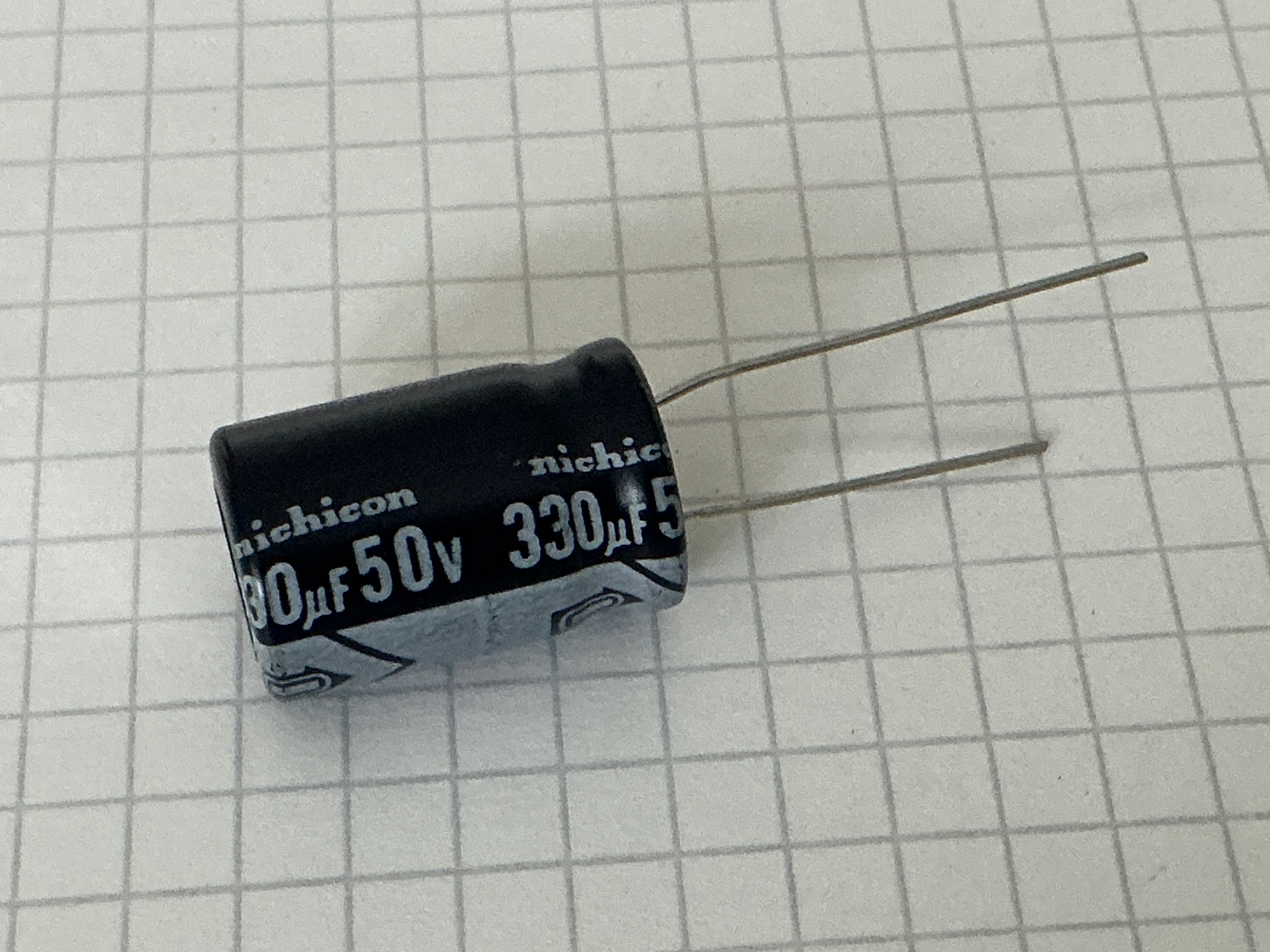 330uf 50v Elco radiaal elco Nichicon
