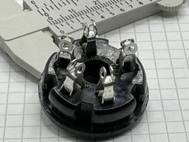 Amphenol 5 pins / polig vacuum tube/relay socket 78 - 5S N