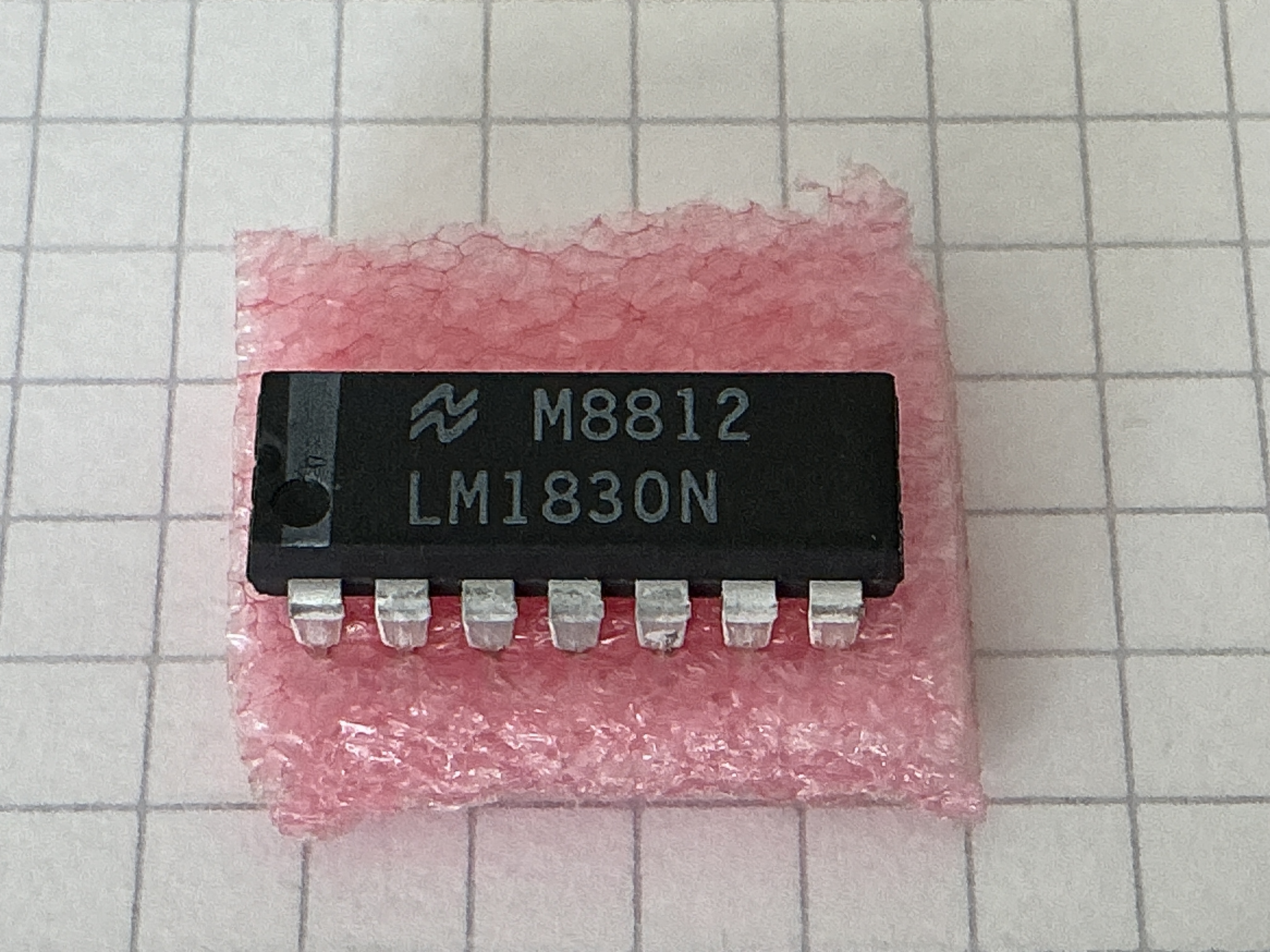 LM1830