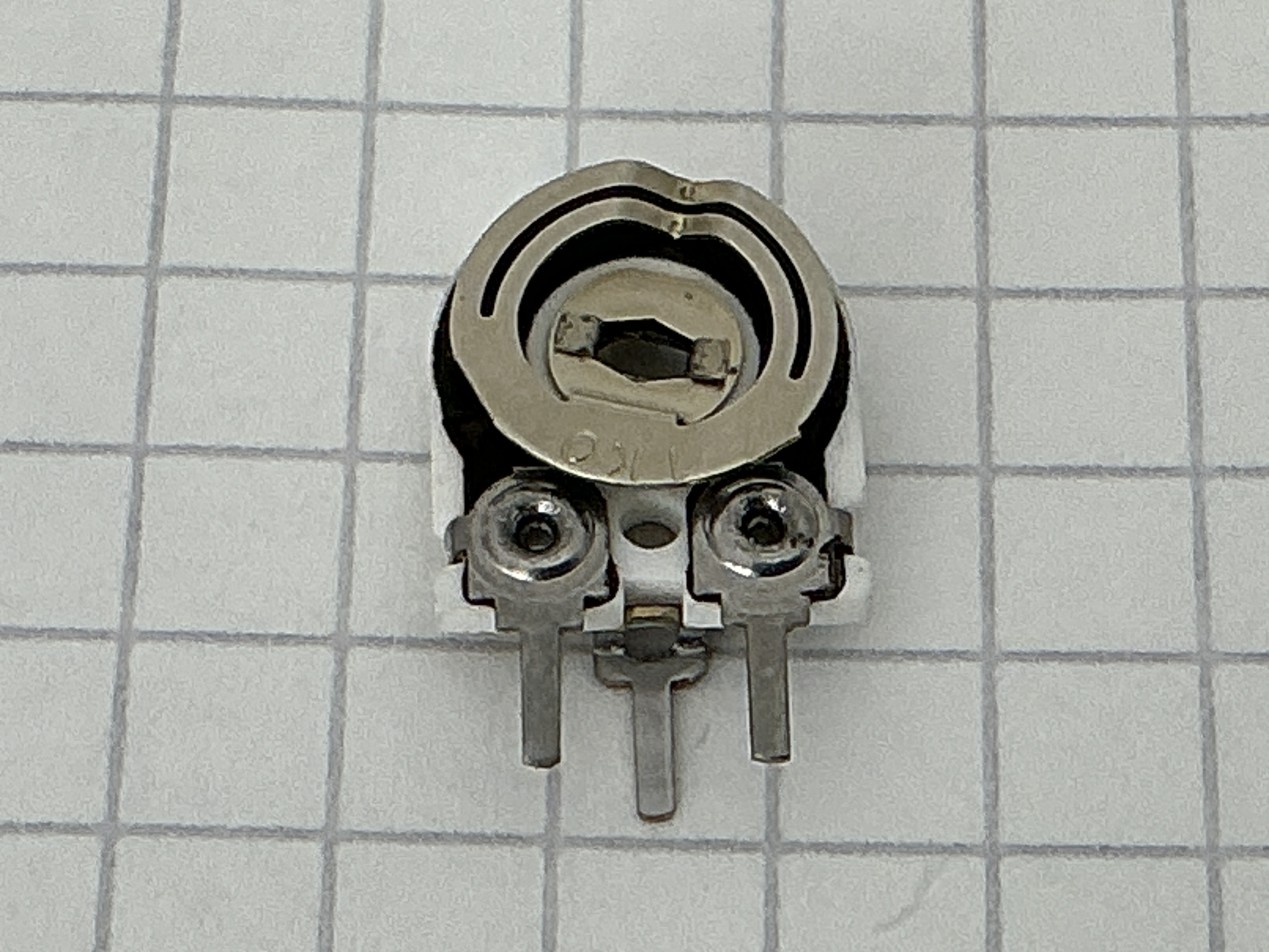 Philips 1k ohm wit keramische instelpotmeter staand 5mm montage
