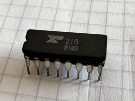 XR210 IC DIL 16