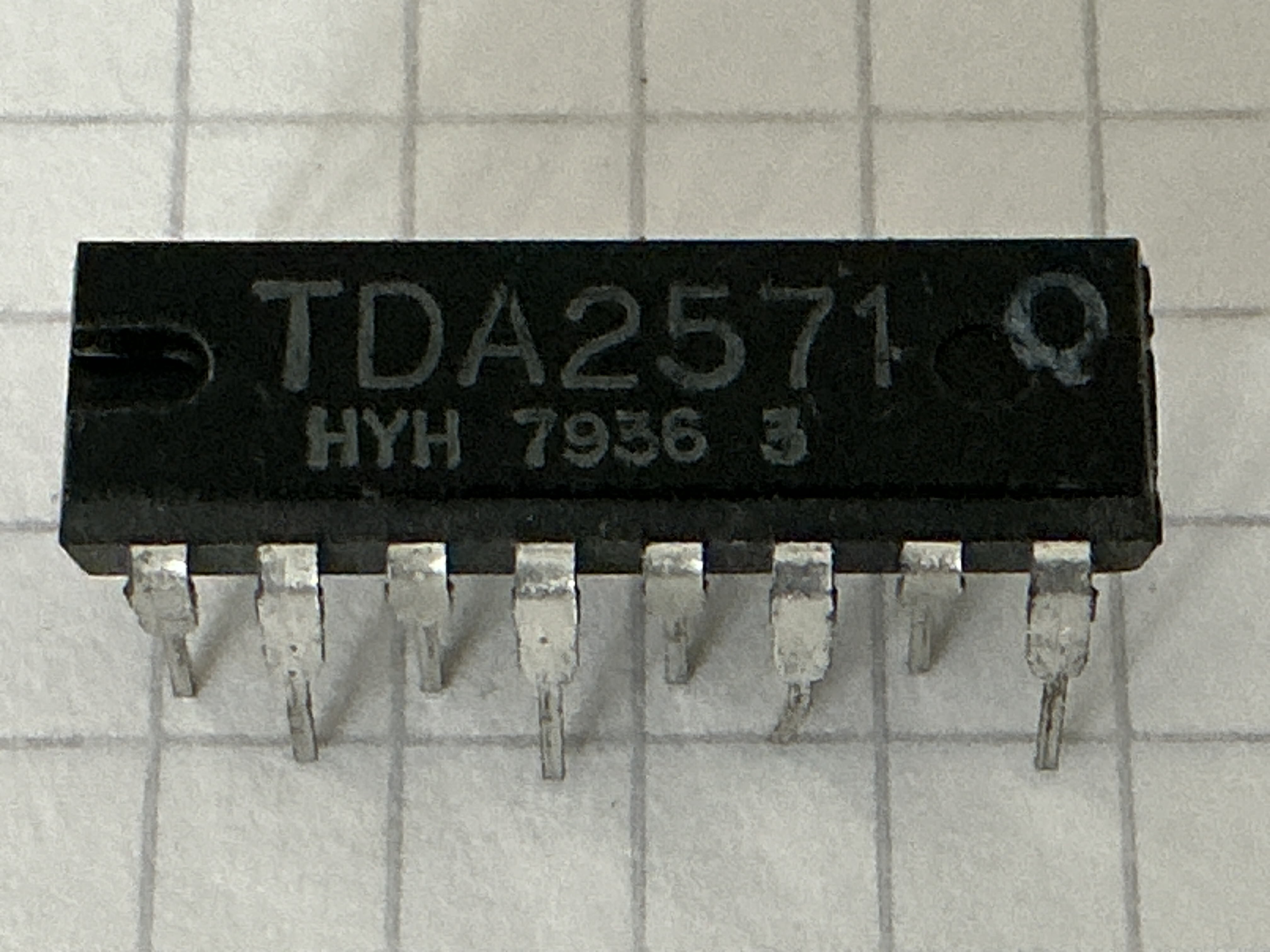 TDA2571Q