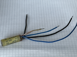 Omco ontstoorcondensator 250v 2A (0,05uf X, +2x2500 pF )