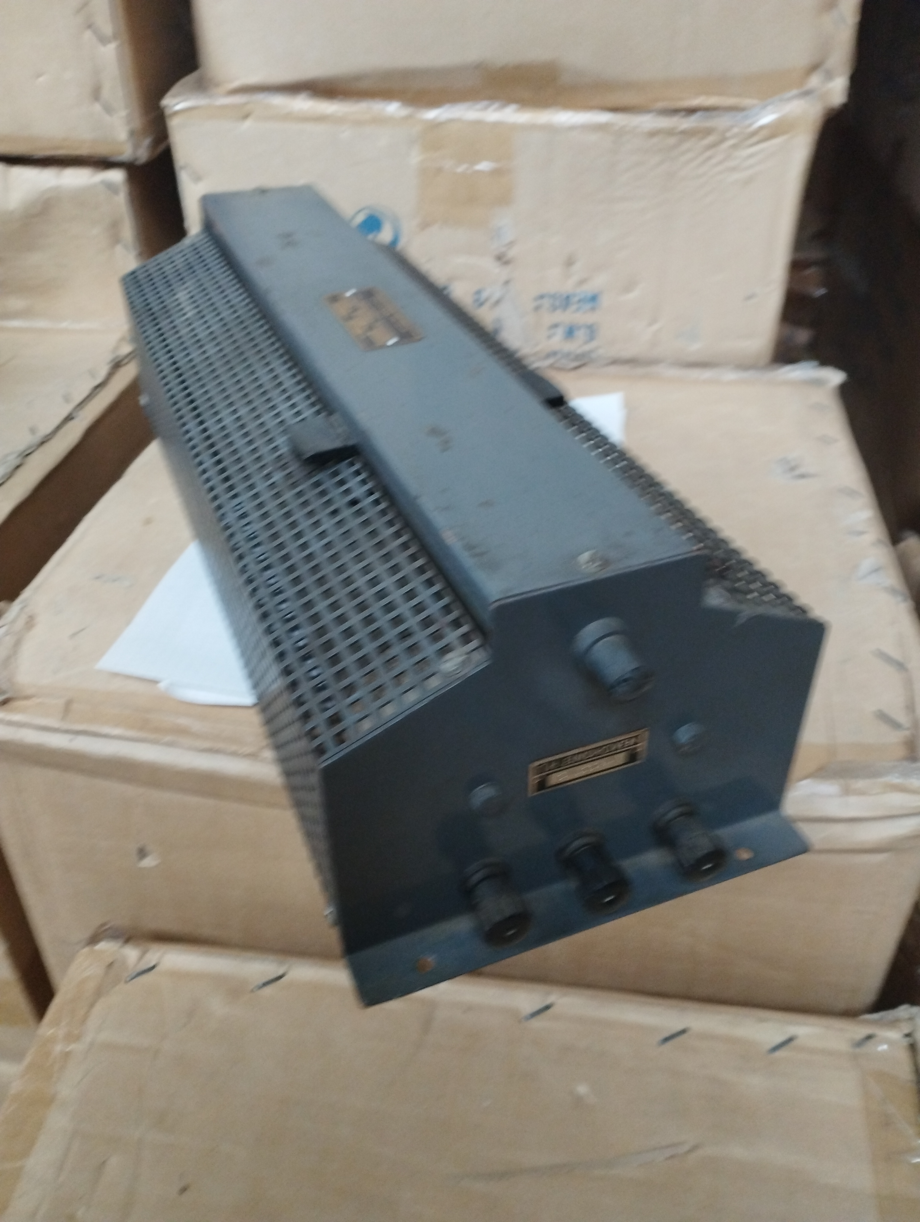 Regelbare testweerstand 6K25 Ohm met groot vermogen