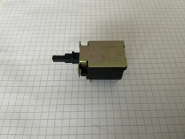 Schakelaar aan / uit 6A 250V (AT PC PSU)
