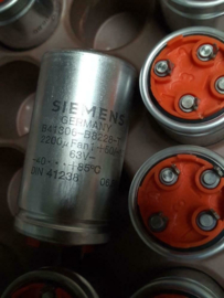 Siemens Elco 2200uf 63V snap-on NOS B8228