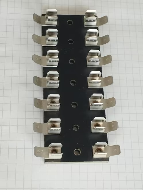 Buss 2430-1 Fuse Holder 7 pole 10A