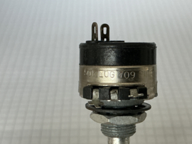 50K  Lin potmeter met schakelaar 6mm as metaal