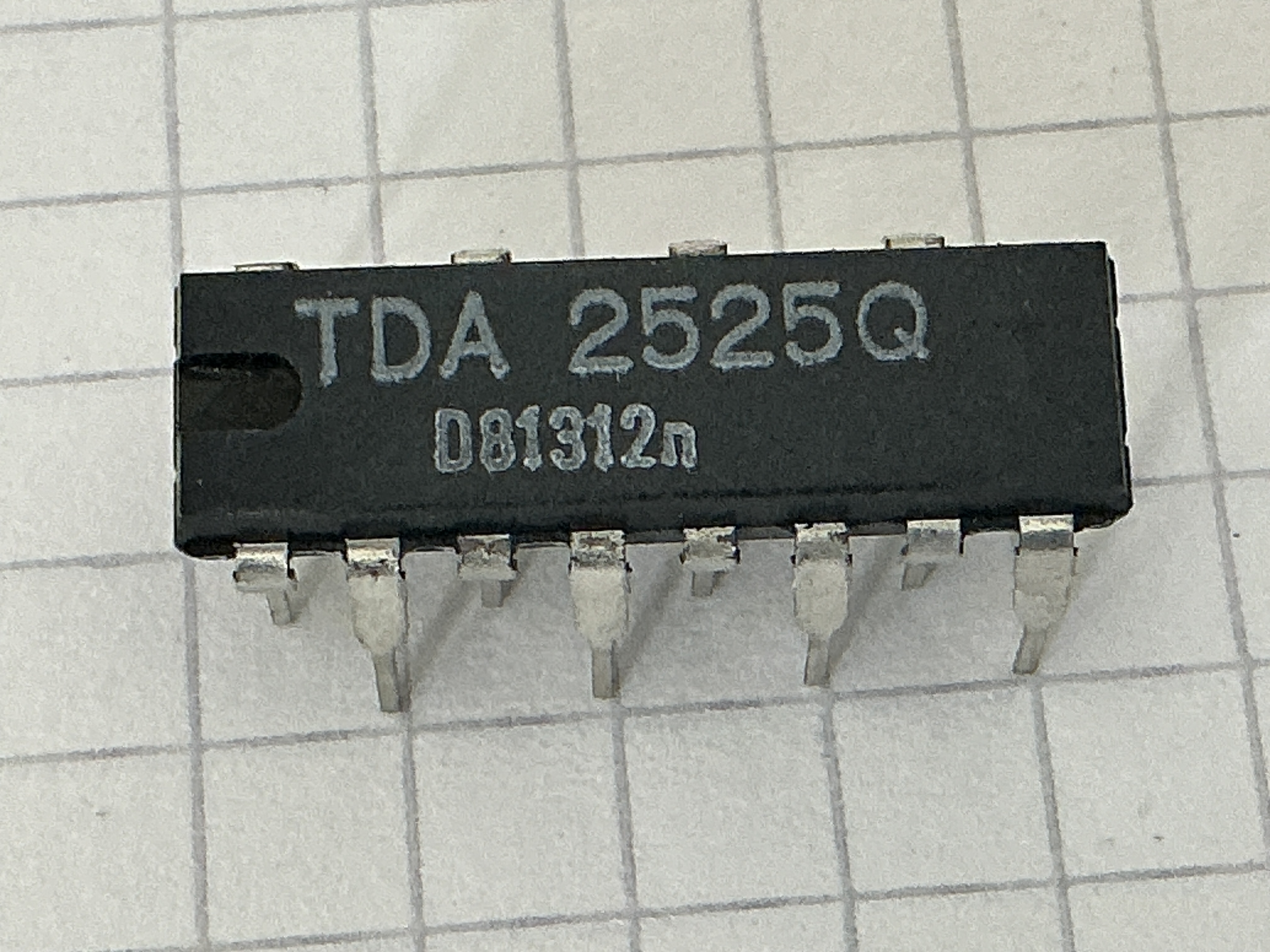 TDA2525Q