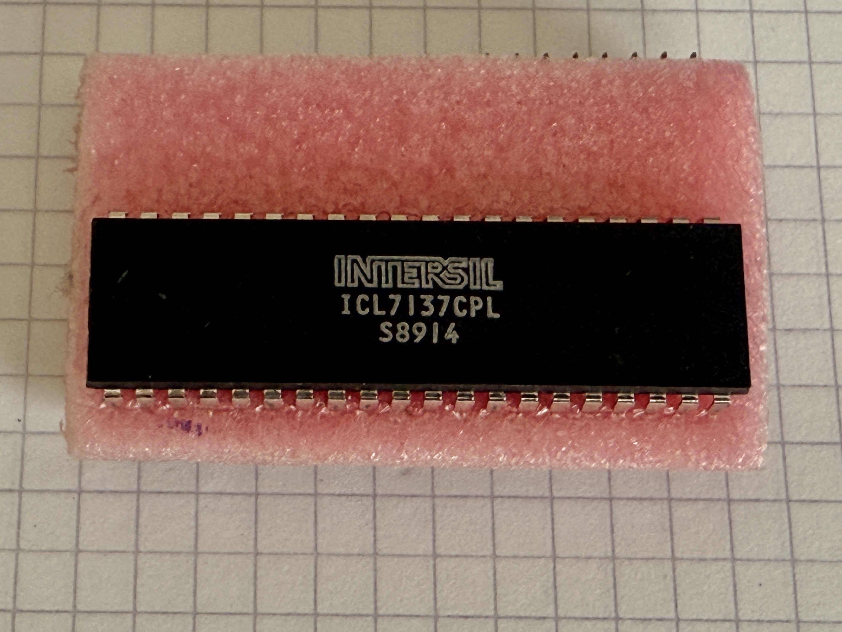 ICL7137CPL