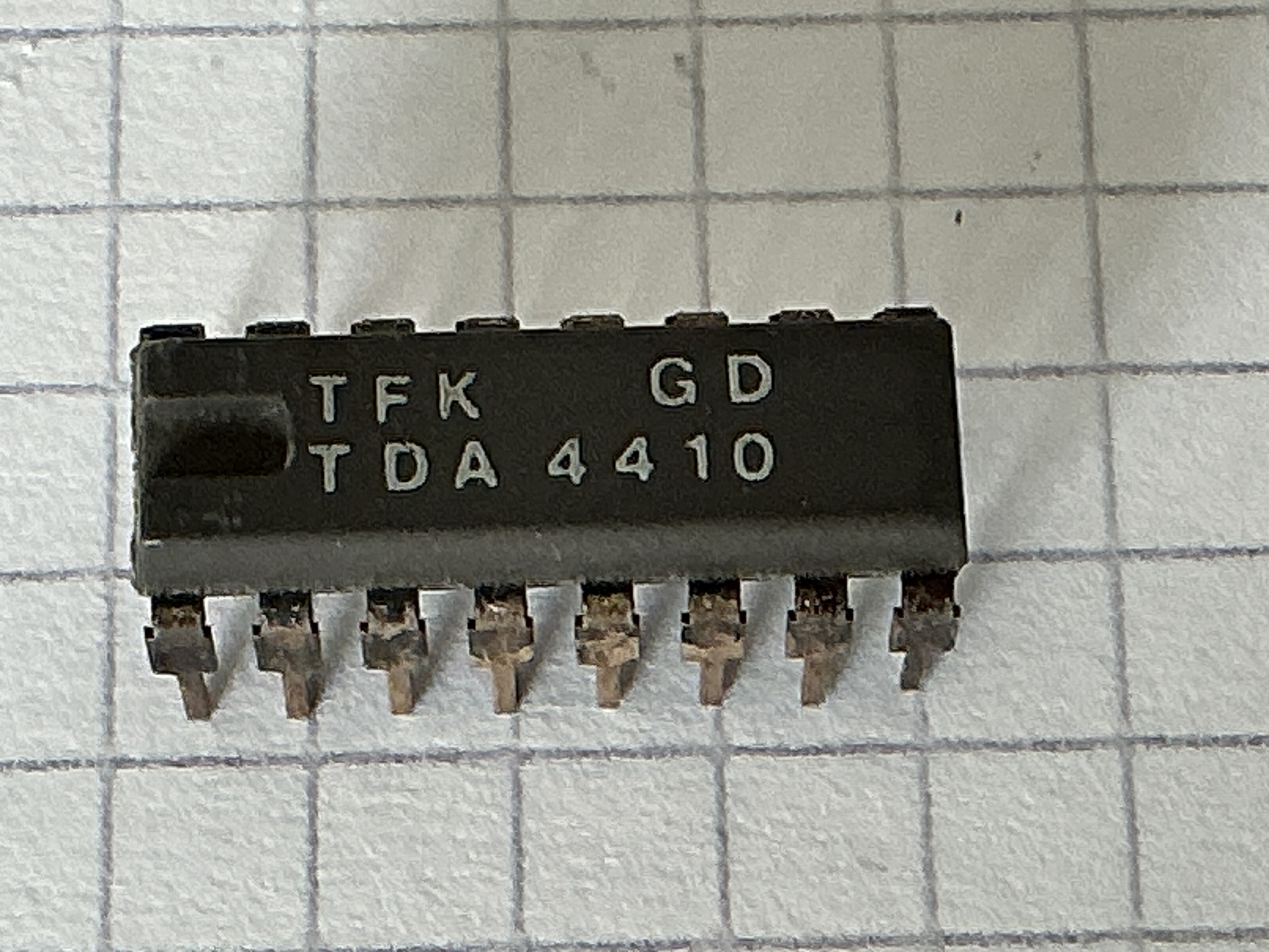 TDA4410