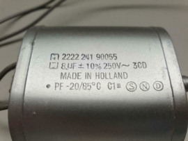 Condensator 8uf 250v Made in Holland (30x)