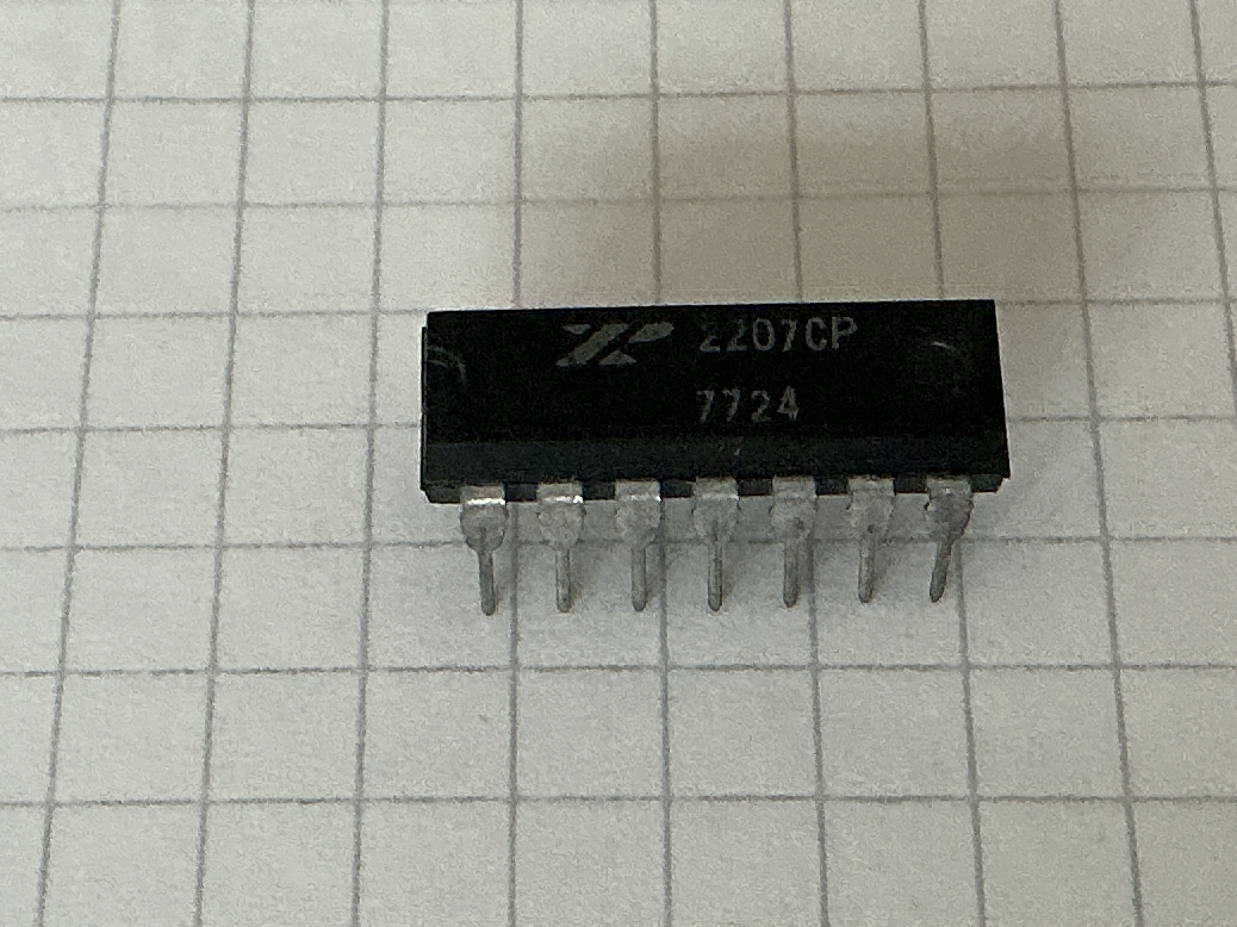 XR2207