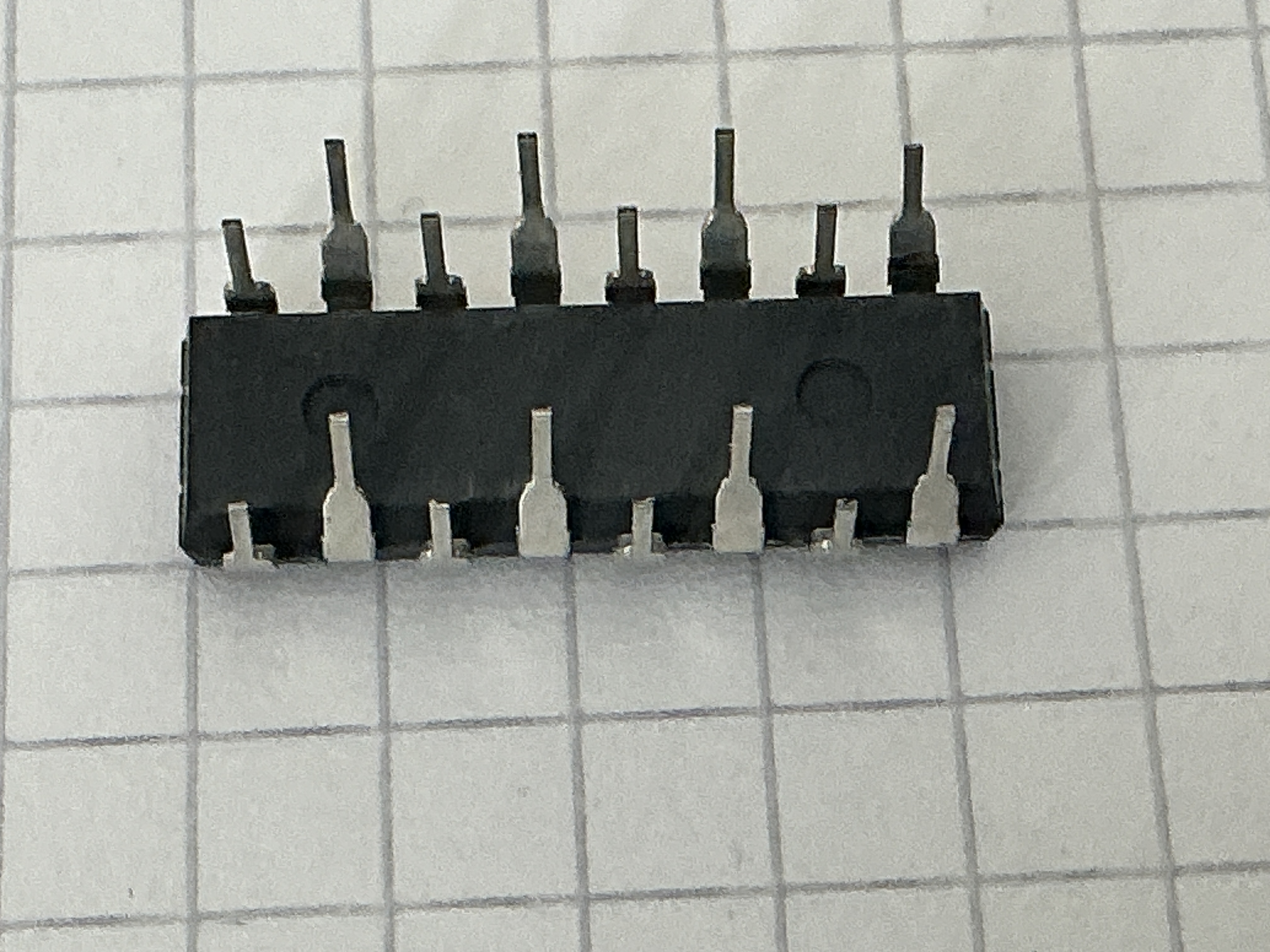 TDA2525Q