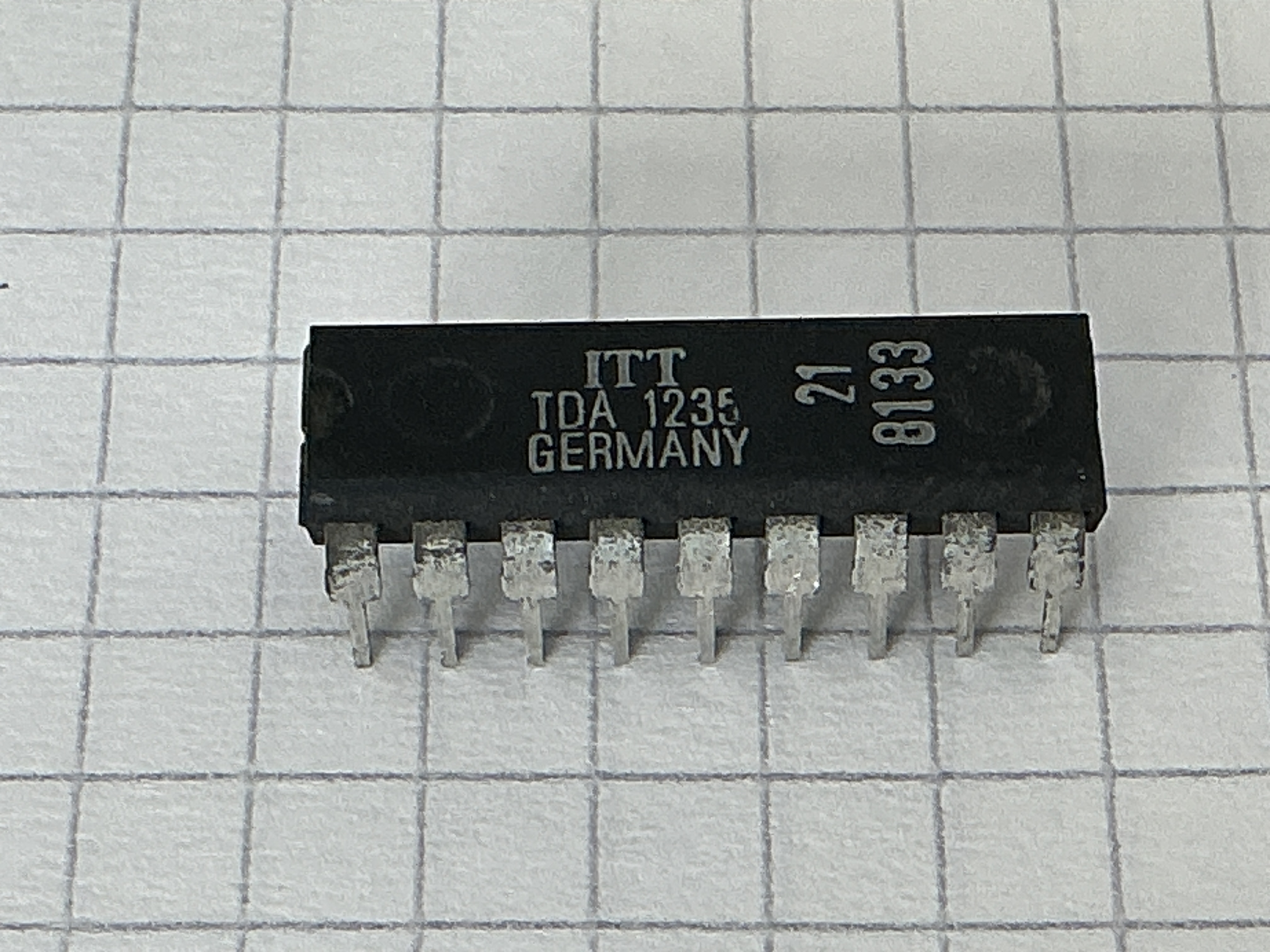 TDA1235