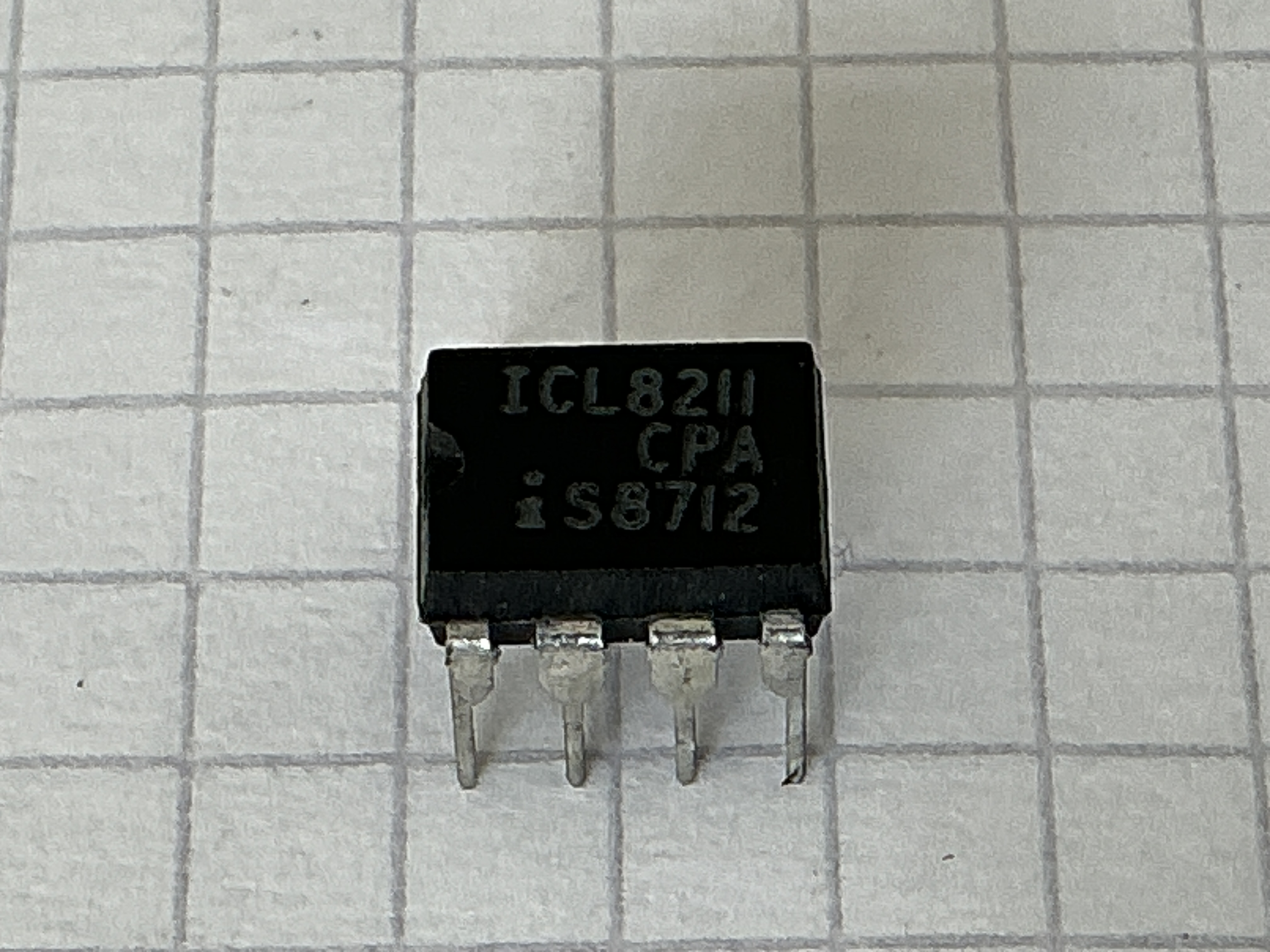 ICL8211CPA