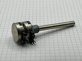 10K Log 6mm as stereo Potmeter metaal