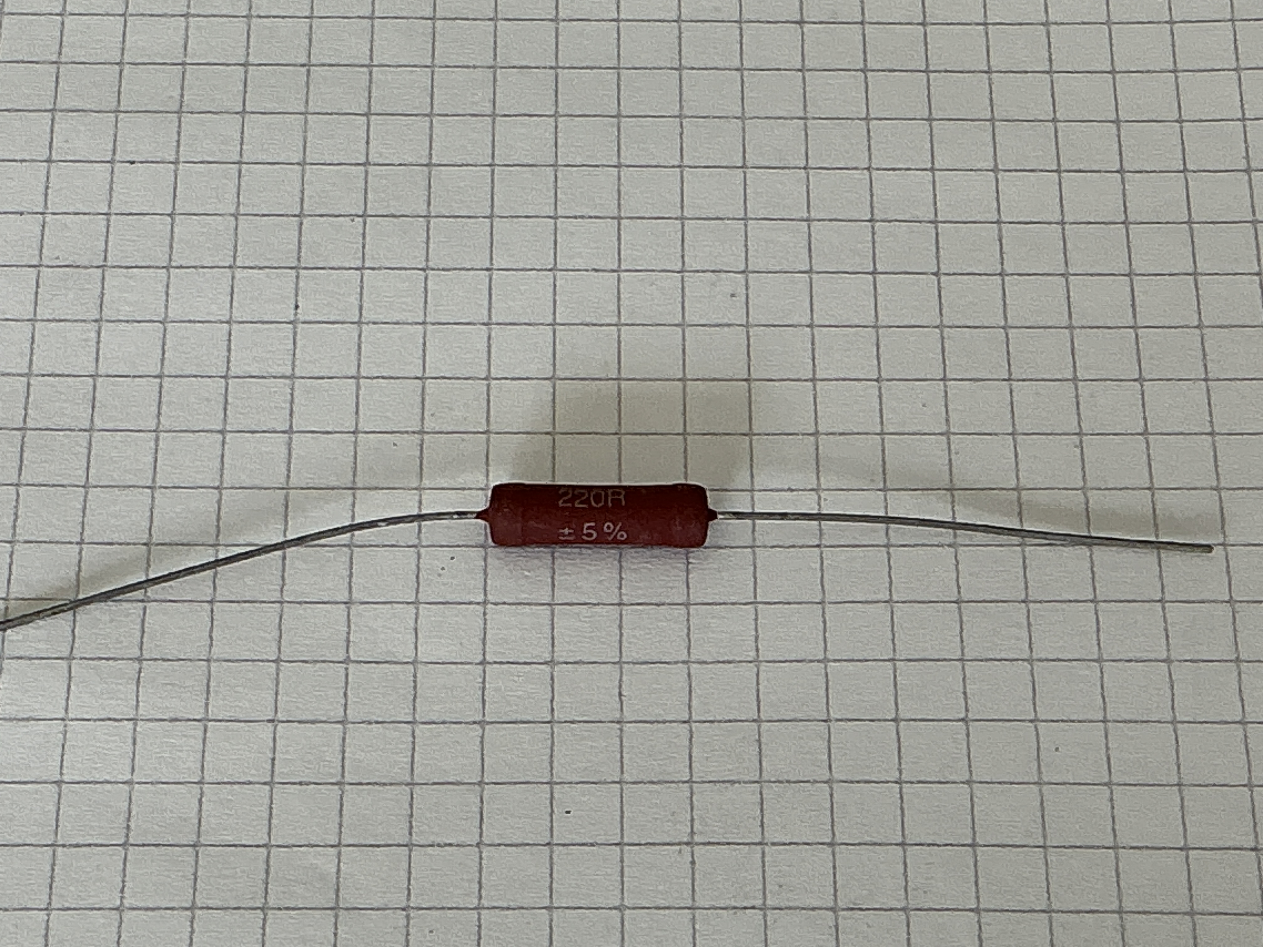 220 Ohm weerstand 2W