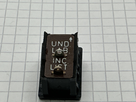 UND LAB Wipschakelaar  10A 250V tweepolig 20mm zwart