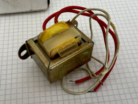 Trafo input: 220 output: 6V 0,8A