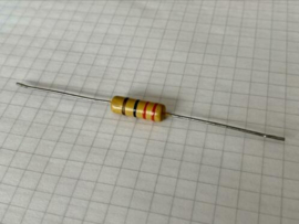 33 Ohm 1W carbon weerstand