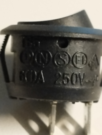 Wipschakelaar rond 6/10A 125/230v 20mm