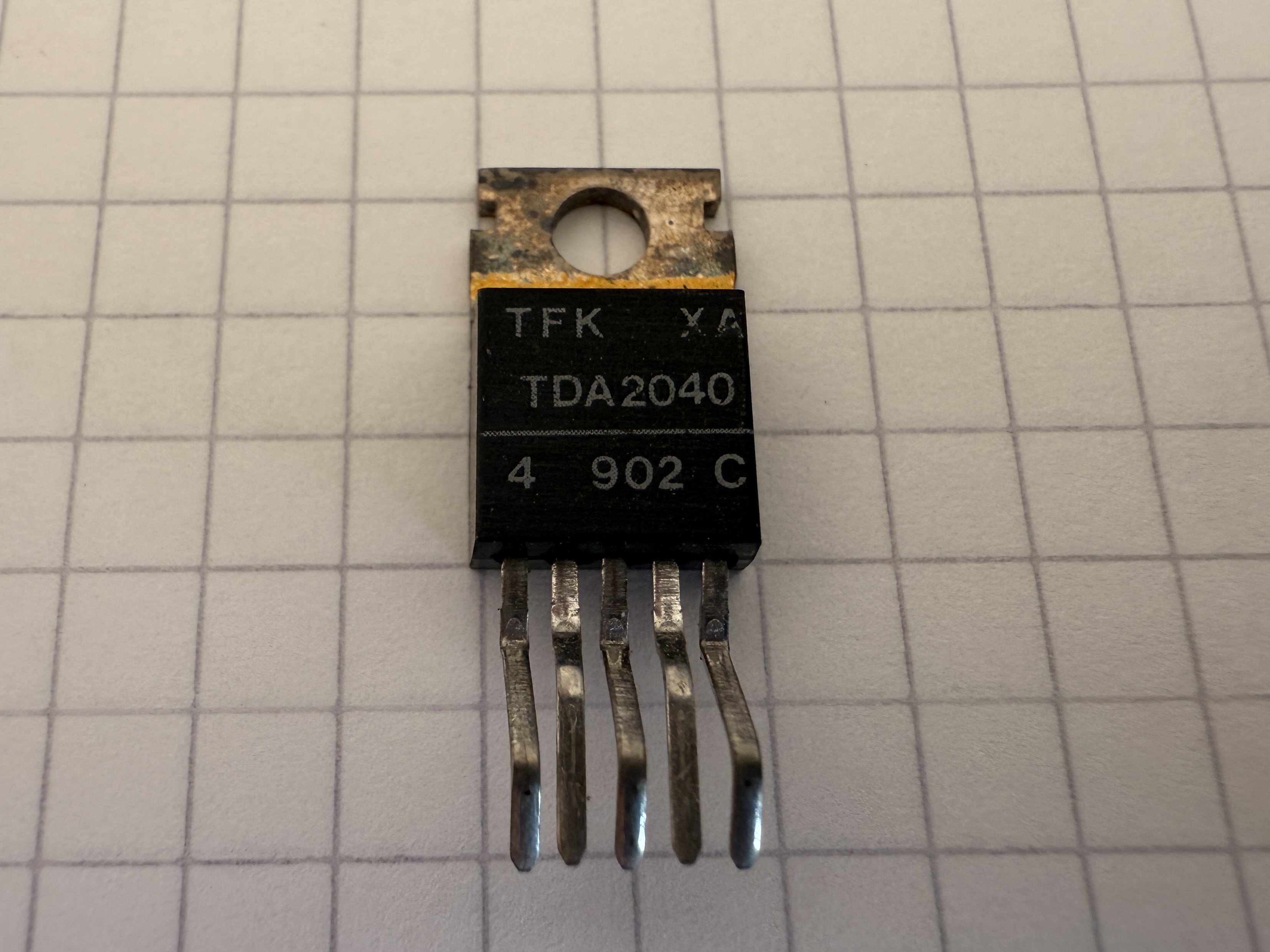 TDA2040