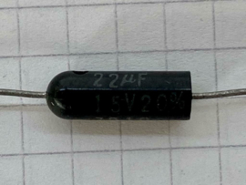 Kemet 22uF 15V tantaal bullet condensator